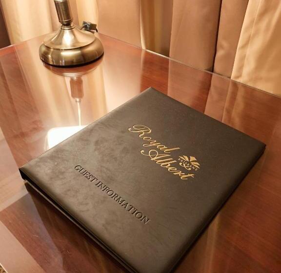 Номер Deluxe, Royal Albert