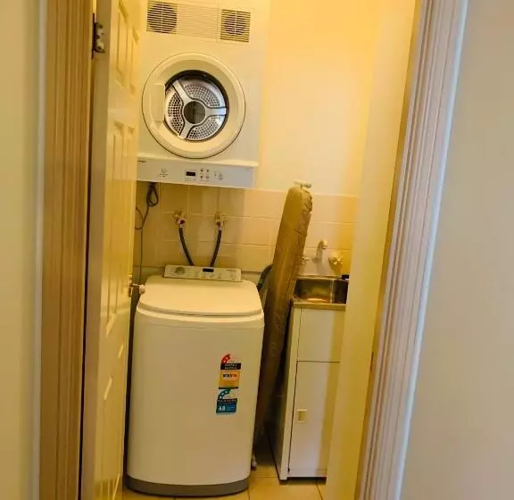Suite, Royal Albert