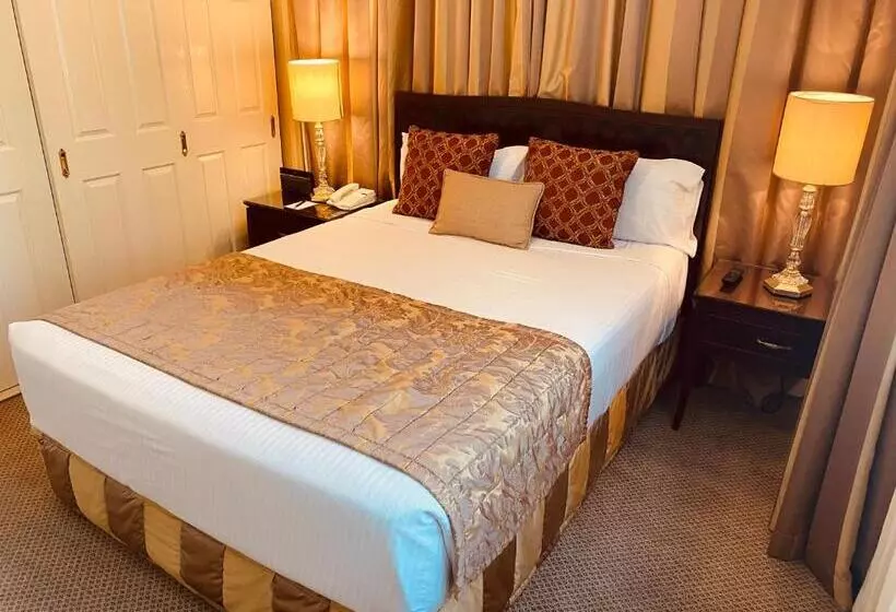 Suite 2 Dormitoris, Royal Albert