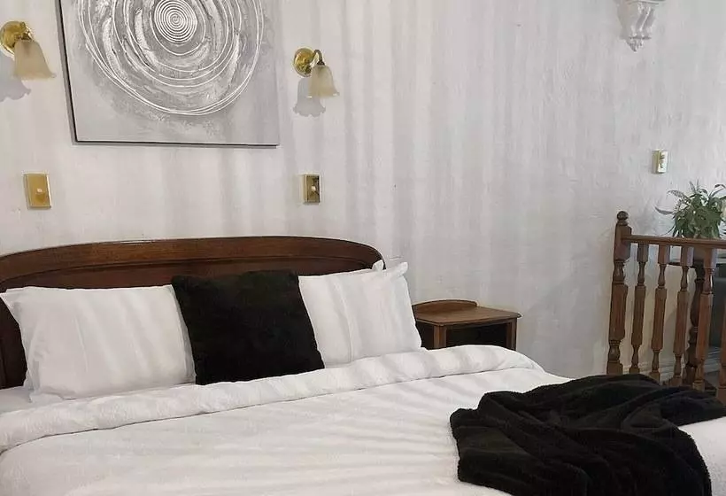 エクゼクティブスイート, Victoria House Motor Inn