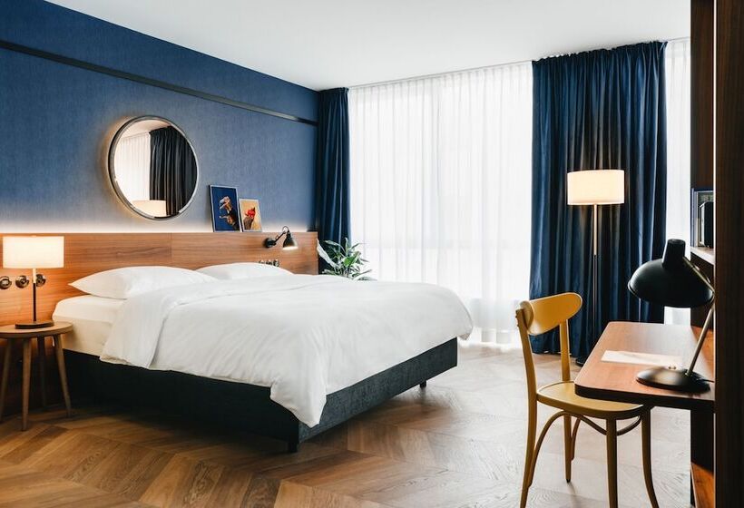 سوییت جونیور, Gilbert