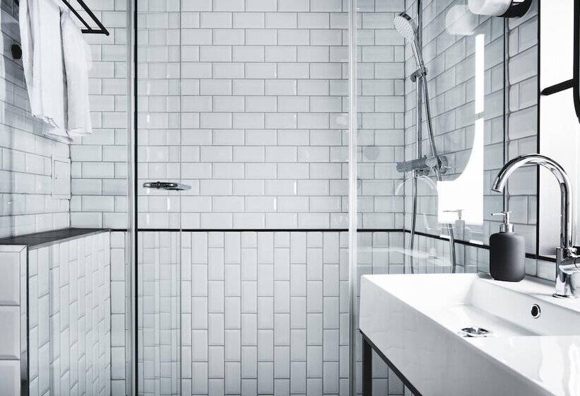 اتاق استاندارد, Gilbert