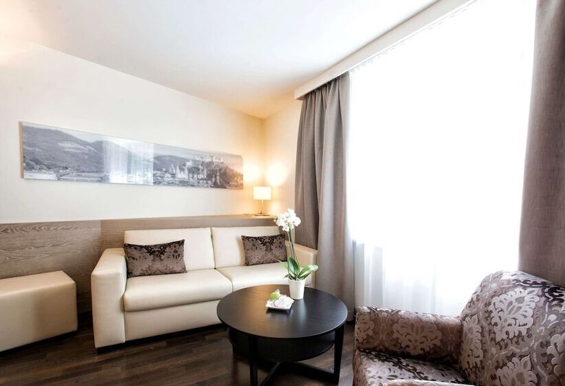 סוויטת ג'וניור, Wyndham Grand Salzburg Conference Centre