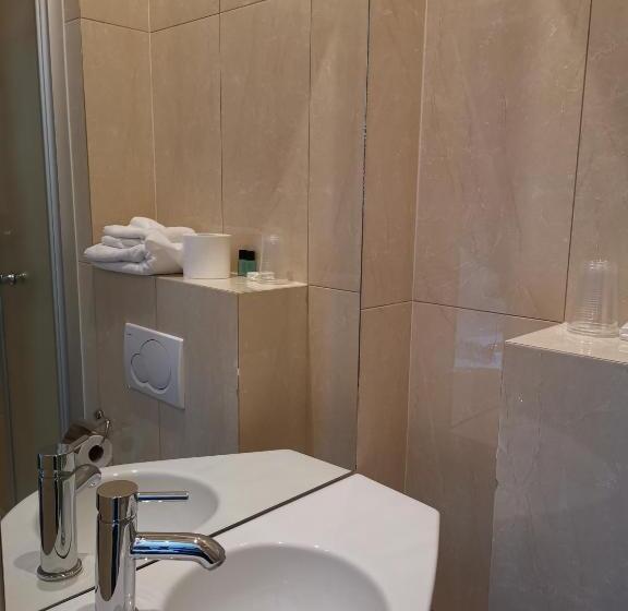 غرفة أساسية, Albert Ii Oostende