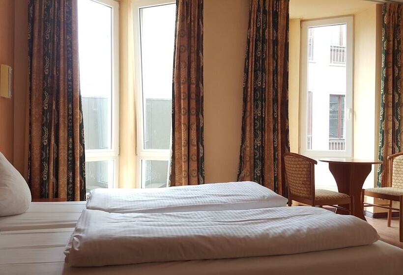 غرفة كومفورت, Albert Ii Oostende