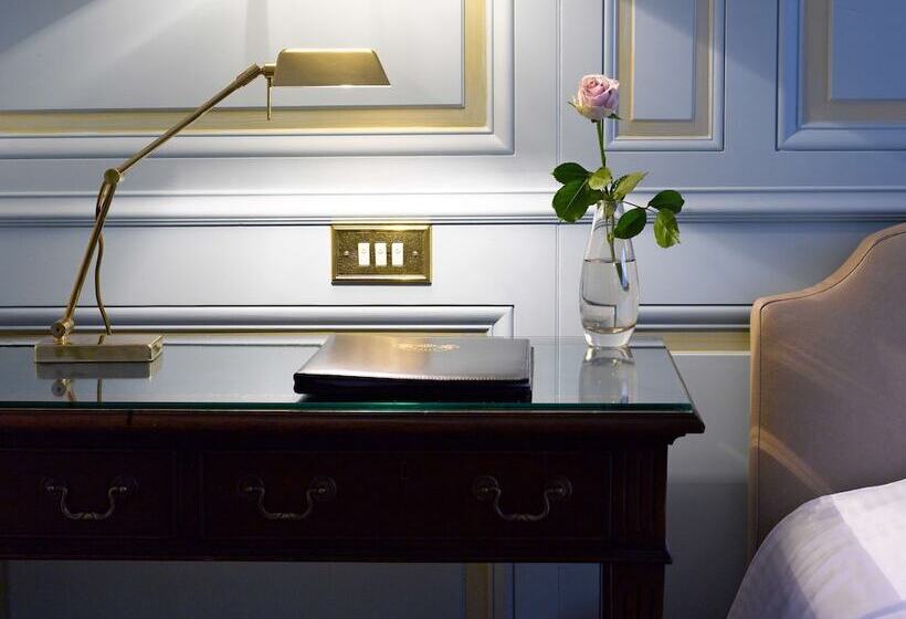 수피리어 룸, Damier Kortrijk