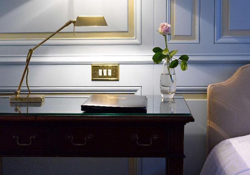 수피리어 룸, Damier Kortrijk