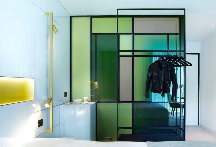 이그제큐티브 룸, Damier Kortrijk