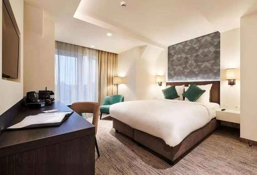 اتاق لوکس با تخت بزرگ, Keizershof Hotel Aalst