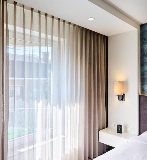 キングサイズベッドのデラックスルーム, Keizershof Hotel Aalst