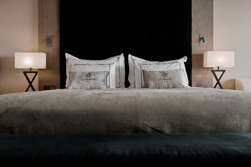 디럭스 룸, La Réserve Resort