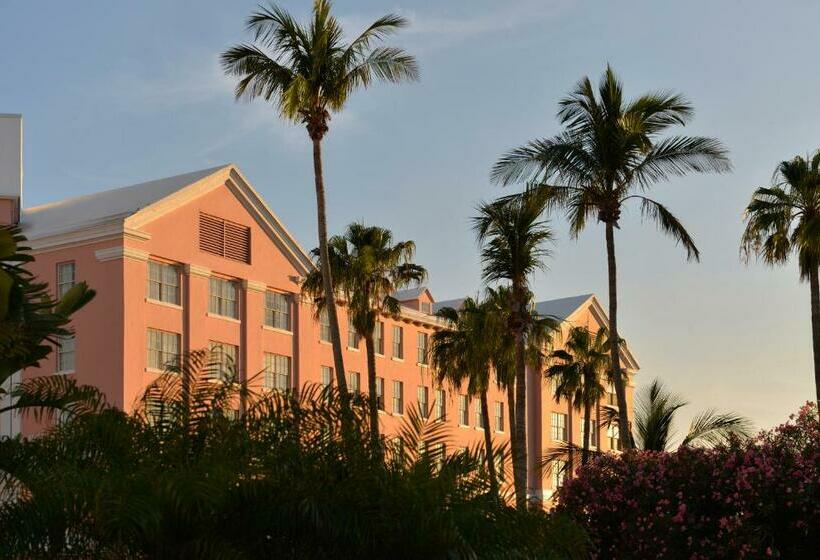 带观景的豪华间, Hamilton Princess & Beach Club  A Fairmont Managed