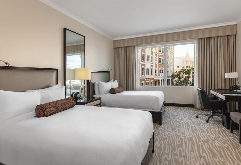 带2个双人床的标准工作室, Hamilton Princess & Beach Club A Fairmont Managed
