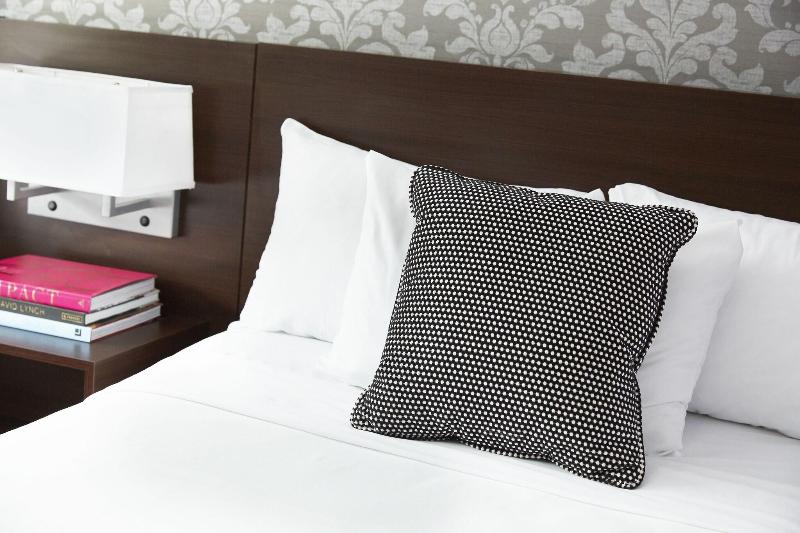 جناح إدارى, Aldwark Manor Estate