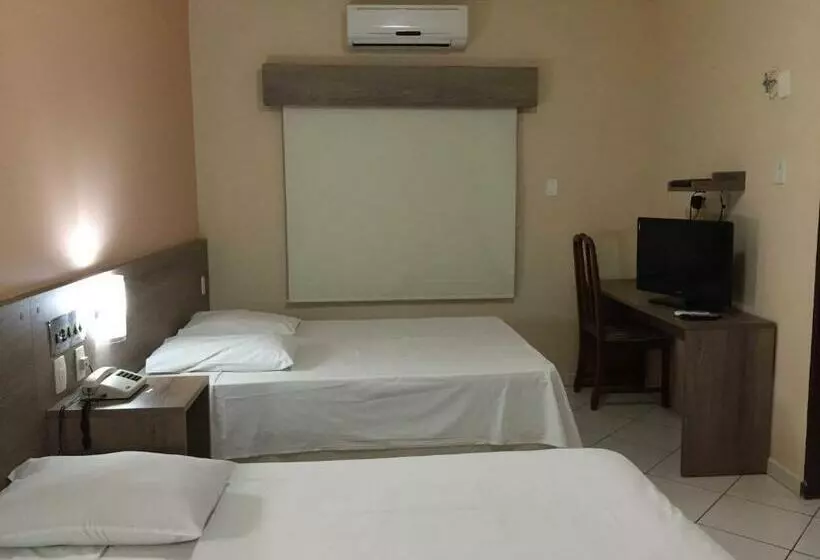 اتاق کلاسیک سه تخته, Campo Grande