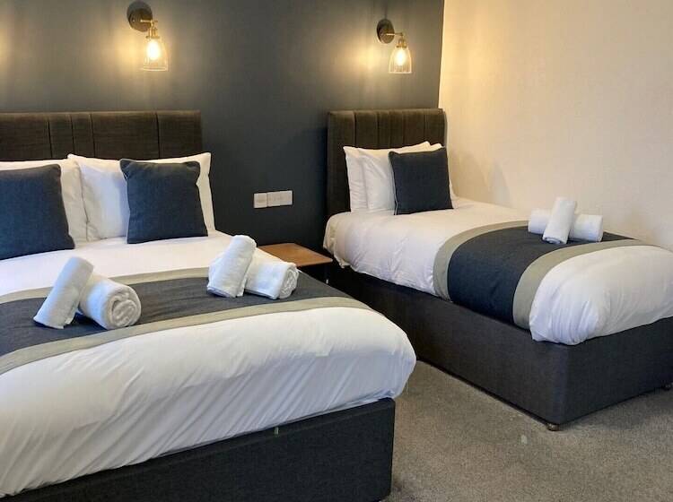 家庭间, Cumbria Park