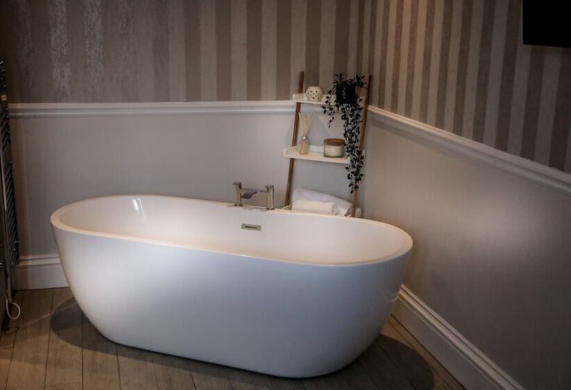 高级套房, Cumbria Park