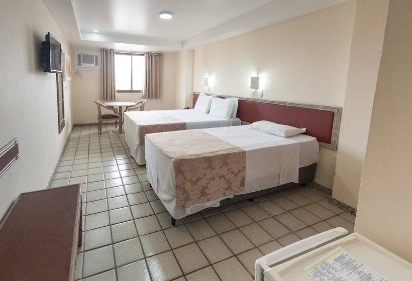 标准三人间, Golden Park Salvador