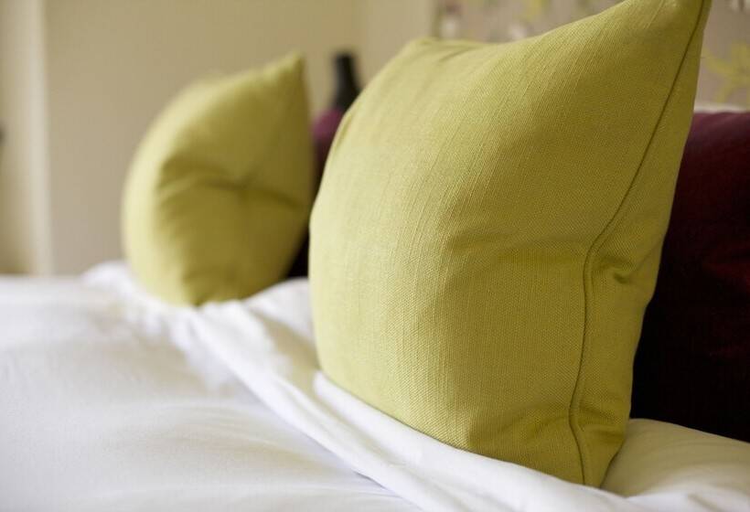 חדר סטנדרט, The Hare & Hounds