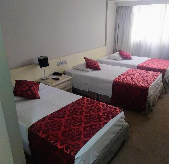 豪华三人间, Victoria Villa Curitiba By Nacional Inn