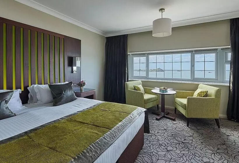 オーシャンビューデラックスルーム, Grand Jersey Hotel And Spa