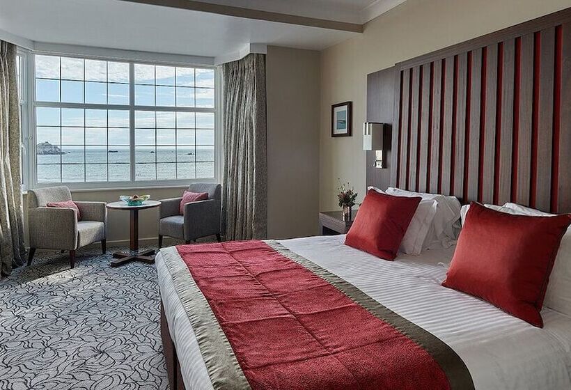 Номер Superior Вид на Море, Grand Jersey Hotel And Spa
