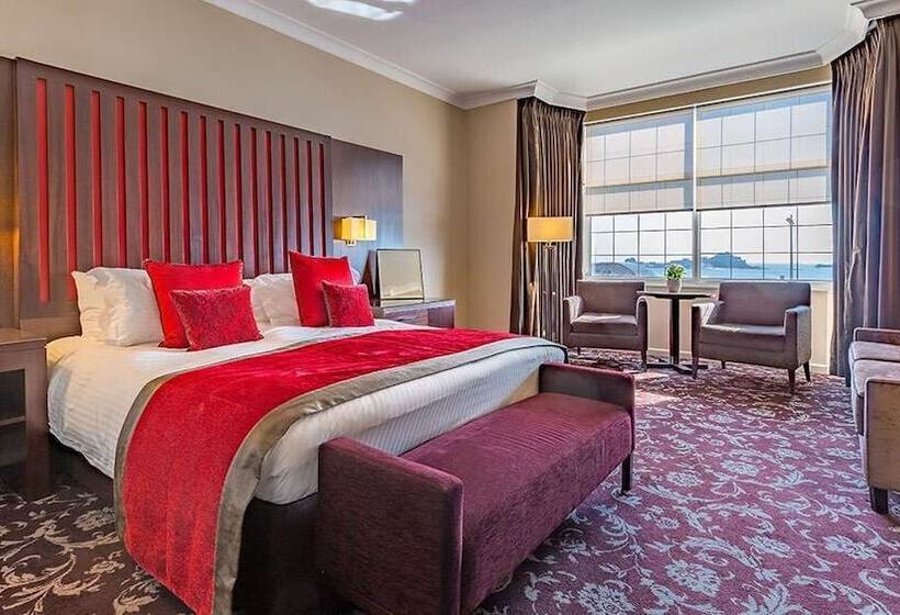اتاق سوپریور با چشمانداز دریا, Grand Jersey Hotel And Spa