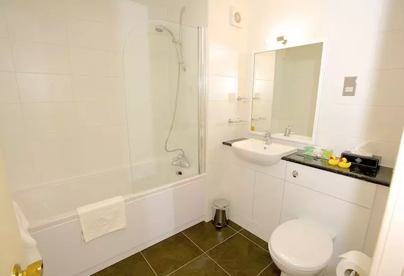 Perhehuone, Best Western Frodsham Forest Hills