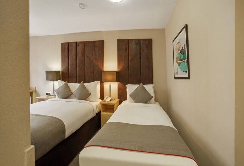 디럭스 트리플 룸, Brentwood Aberdeen City Centre