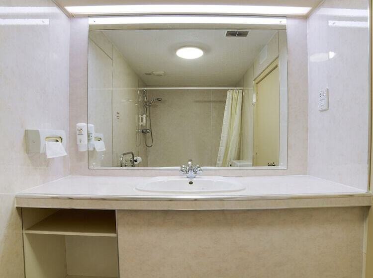 디럭스 4인 룸, Brentwood Aberdeen City Centre