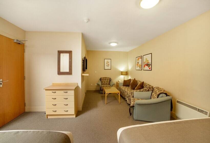 디럭스 4인 룸, Brentwood Aberdeen City Centre