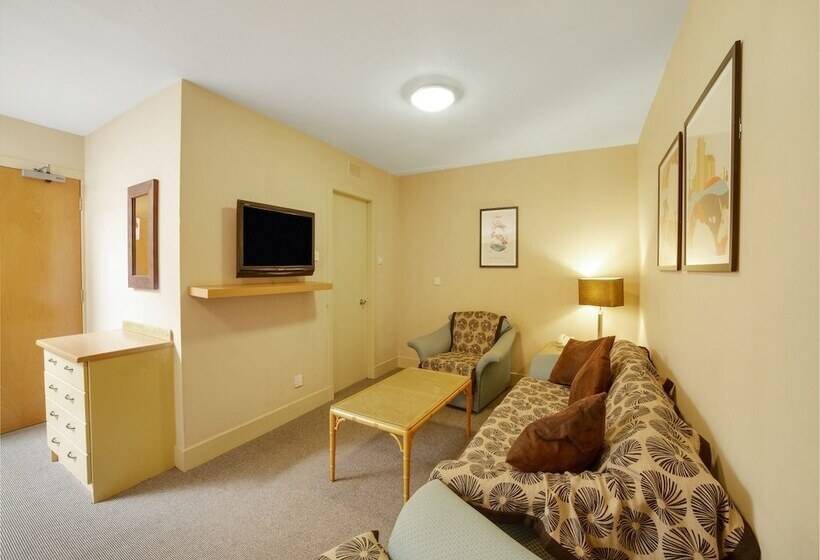 디럭스 4인 룸, Brentwood Aberdeen City Centre