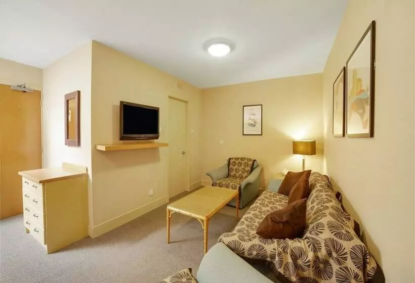 デラックスの４人部屋, Brentwood Aberdeen City Centre