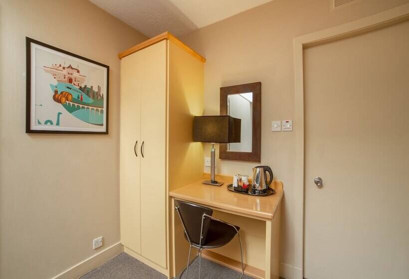 스탠다드 룸, Brentwood Aberdeen City Centre