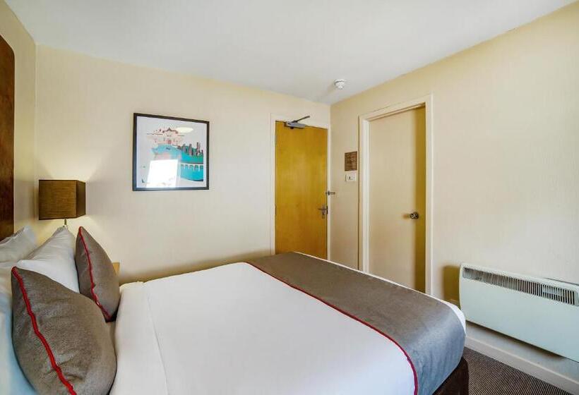 스탠다드 룸, Brentwood Aberdeen City Centre