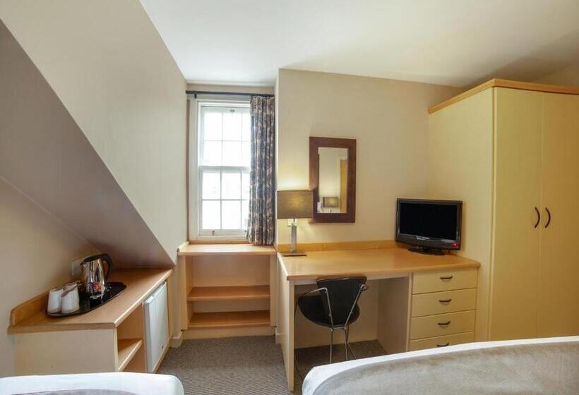 디럭스 트리플 룸, Brentwood Aberdeen City Centre