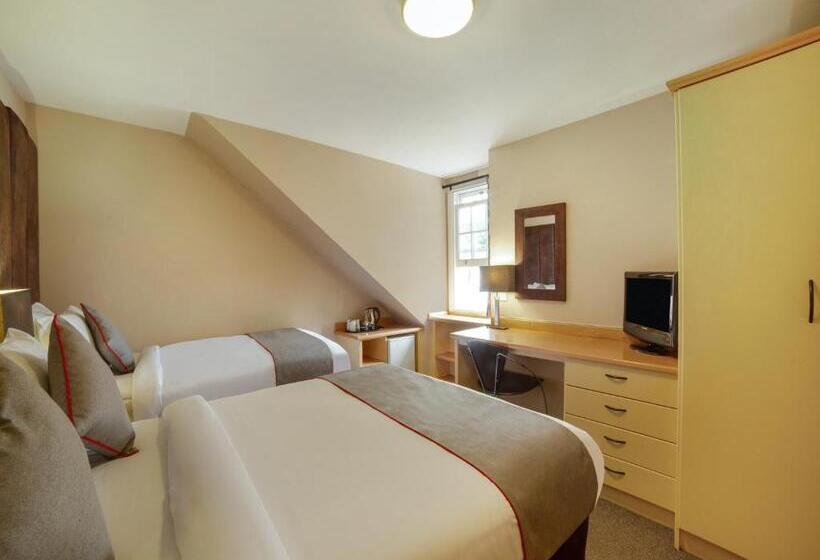 디럭스 트리플 룸, Brentwood Aberdeen City Centre