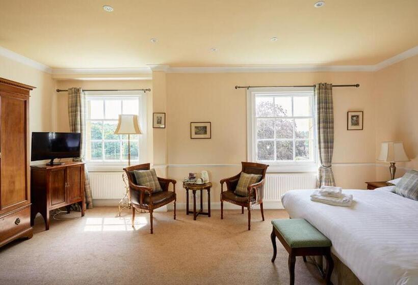 غرفة قياسية مطلّة علي النهر, Ednam House