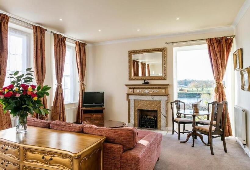 جناح مطلّ علي الحديقة, Ednam House