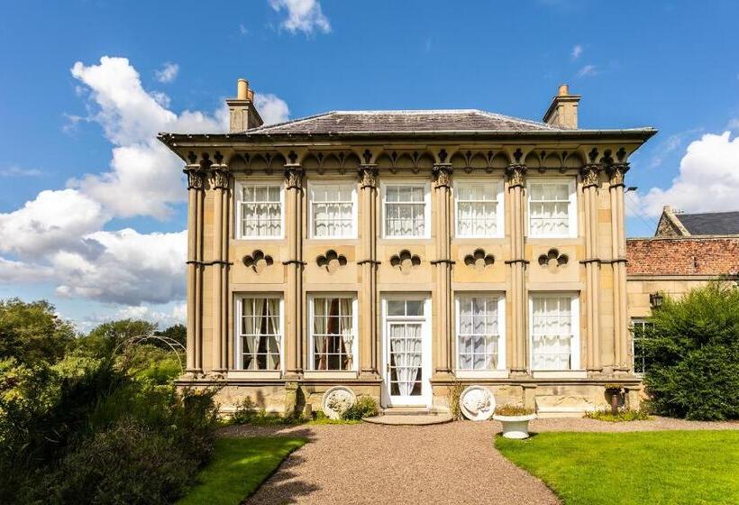 Люкс Вид на Сад, Ednam House