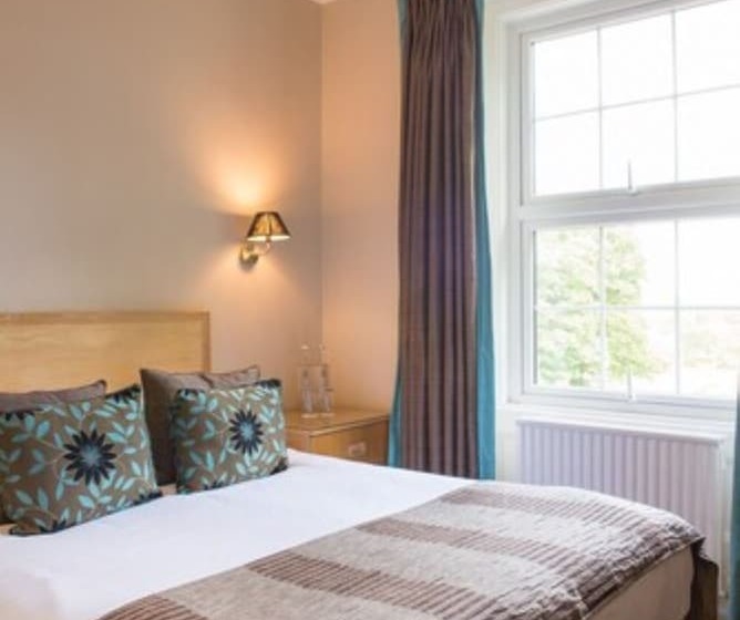 标准间, Forest Lodge