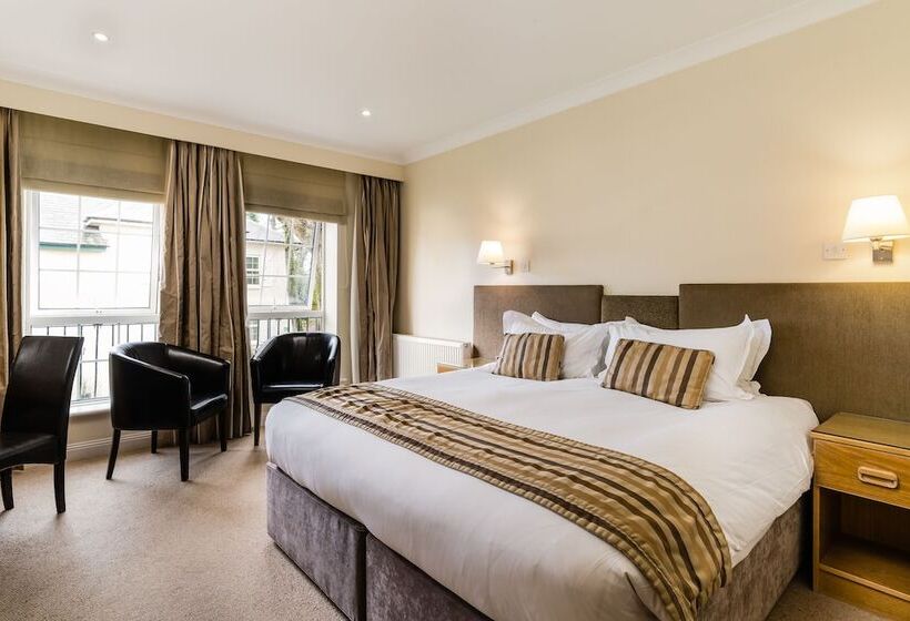 家庭间, Forest Lodge