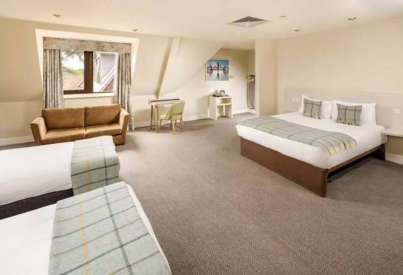Classic Family Room, Mercure Hull Grange Park