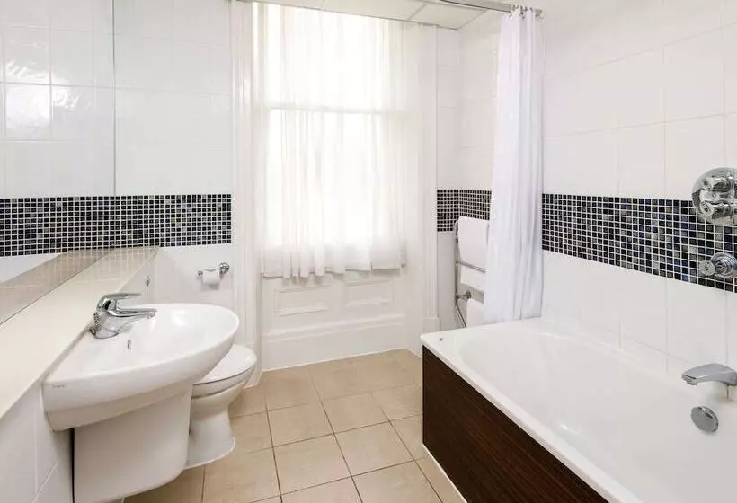 Superior Room, Mercure Hull Grange Park