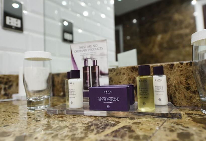 اتاق لوکس, Ramside Hall Hotel, Golf & Spa