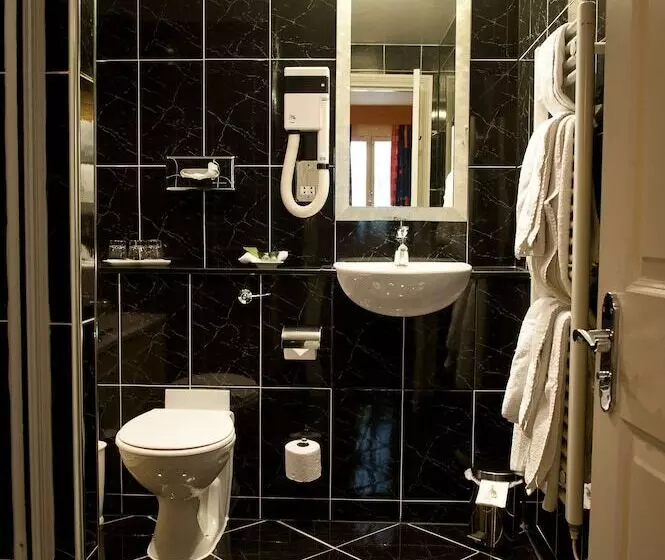 ファミリールーム, The Bull Hotel; Sure Hotel Collection By Best Western