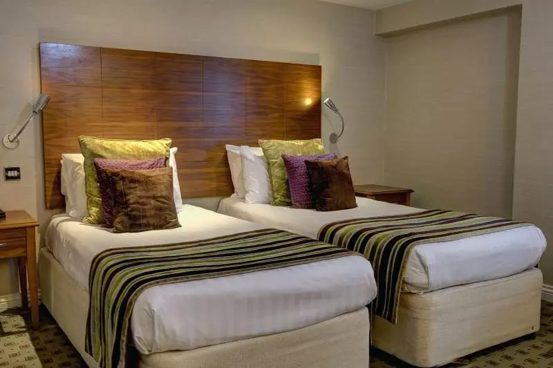 スタンダードルーム, The Bull Hotel; Sure Hotel Collection By Best Western
