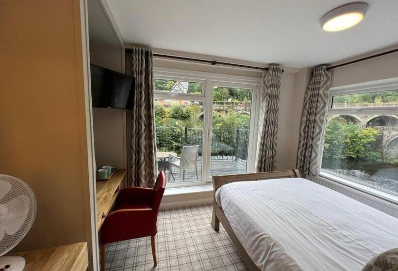 스탠다드 발코니 룸, The Chainbridge