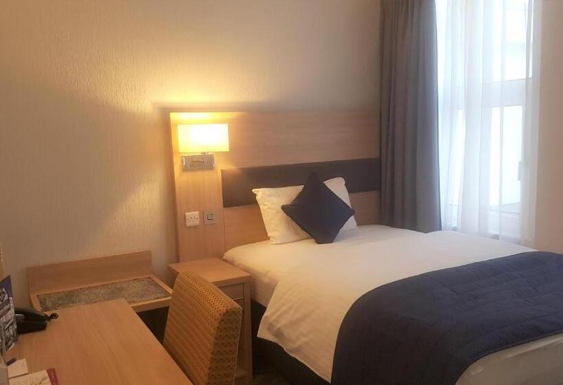 חדר סטנדרט יחיד, The Empress