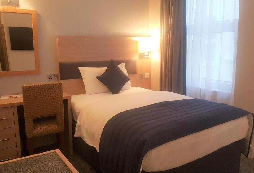 חדר סטנדרט יחיד, The Empress